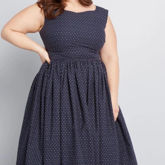 Modcloth Fabulous Fit and Flare with Pockets! - Picture 1 of 3